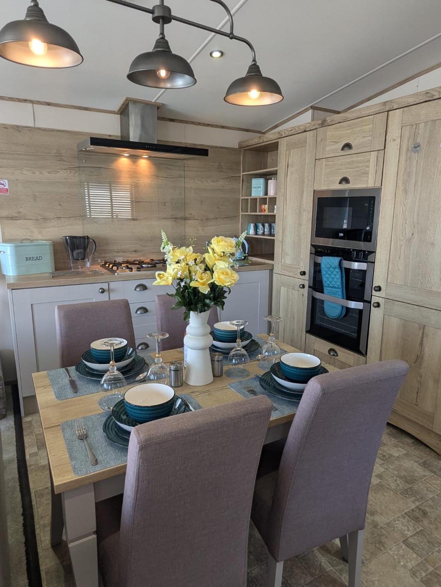 Stunning Caravan With Panoramic Views Weymouth Littlesea Haven Wyke Regis Bagian luar foto