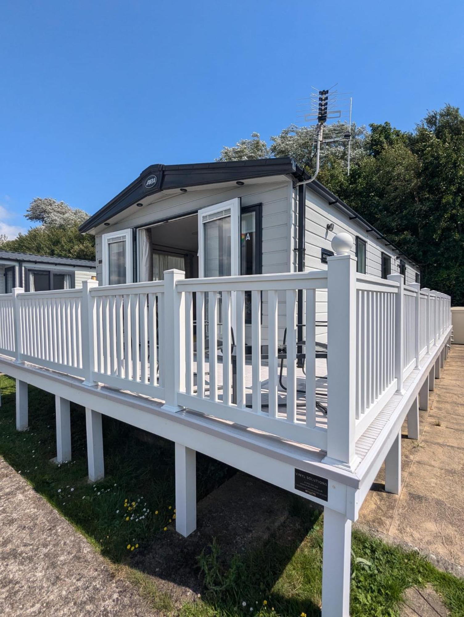 Stunning Caravan With Panoramic Views Weymouth Littlesea Haven Wyke Regis Bagian luar foto